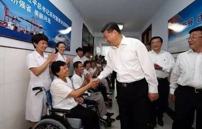 看病难提高基层医疗水平;;从根本上解决老百姓看病难得问